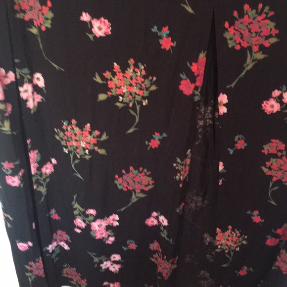 Floral maxi dress from Express - Picture 5 of 8